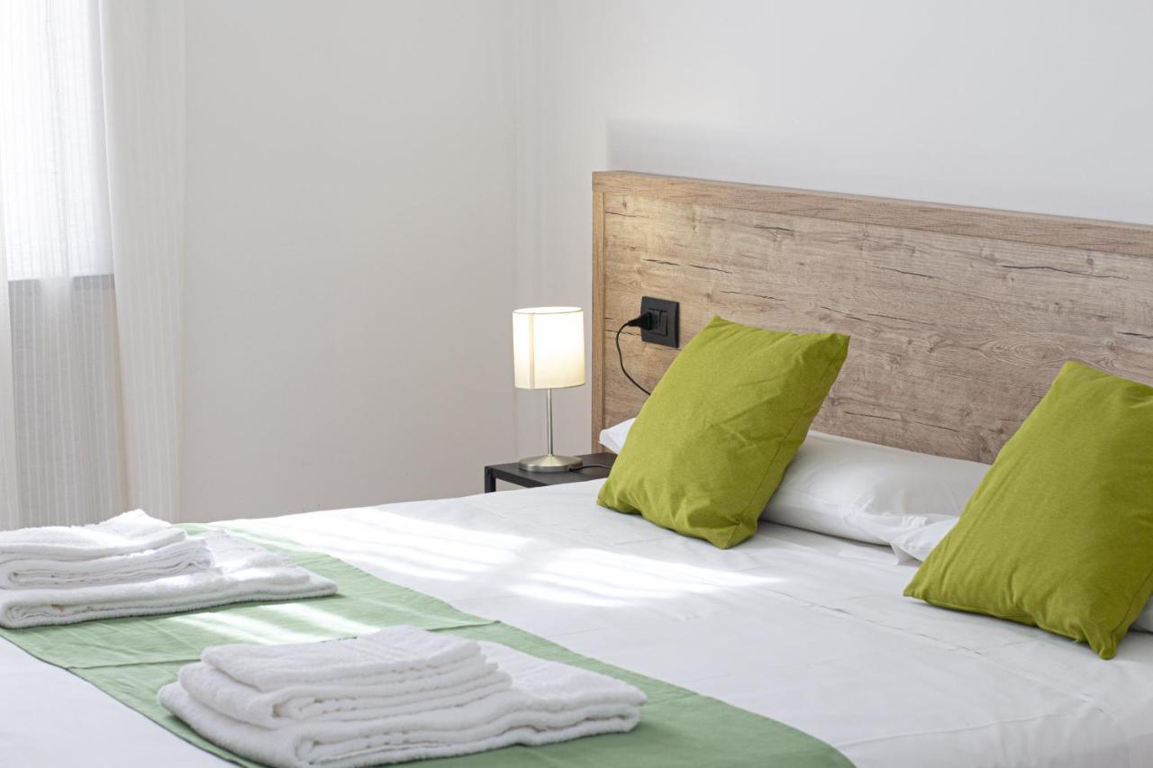 Hotel Tornielli 9 By Lvg Hotel Collection Novara Kültér fotó