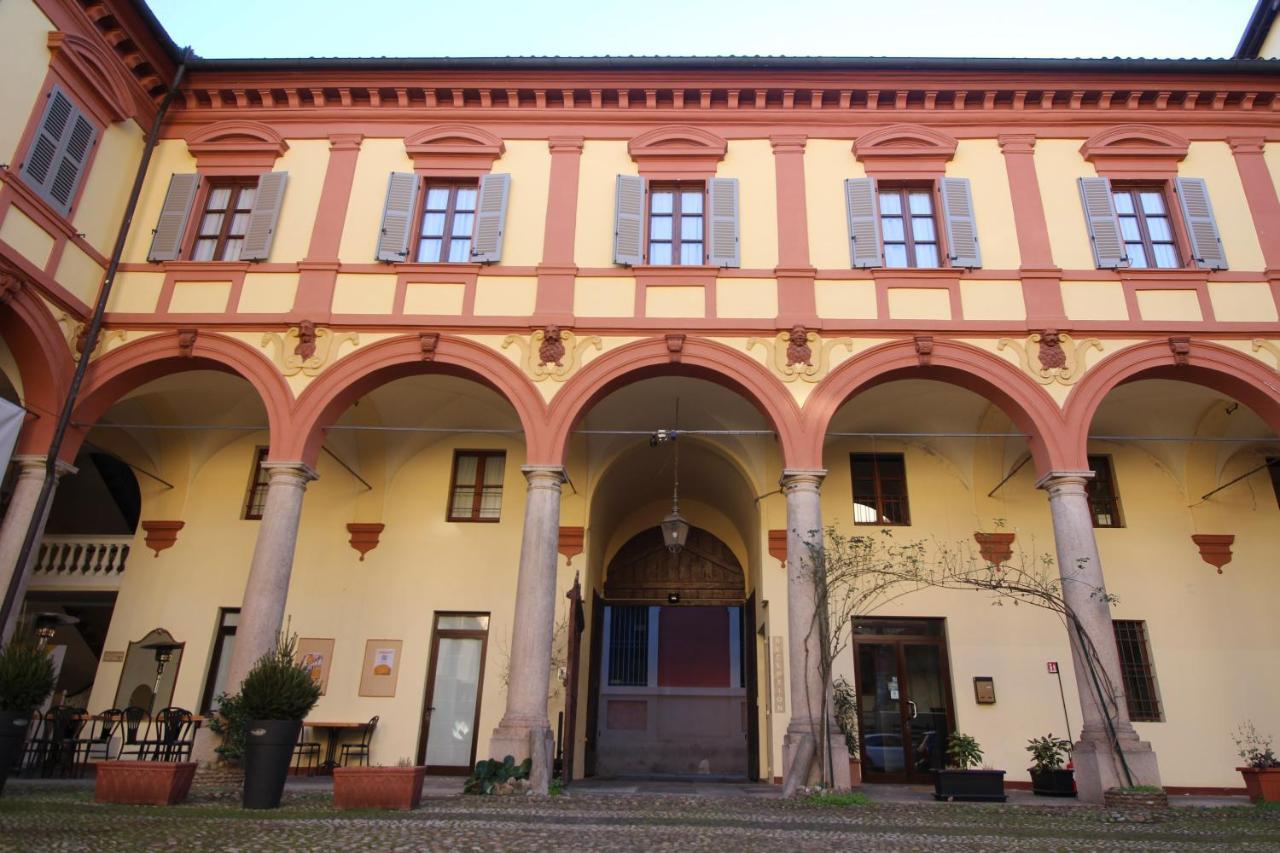 Hotel Tornielli 9 By Lvg Hotel Collection Novara Kültér fotó