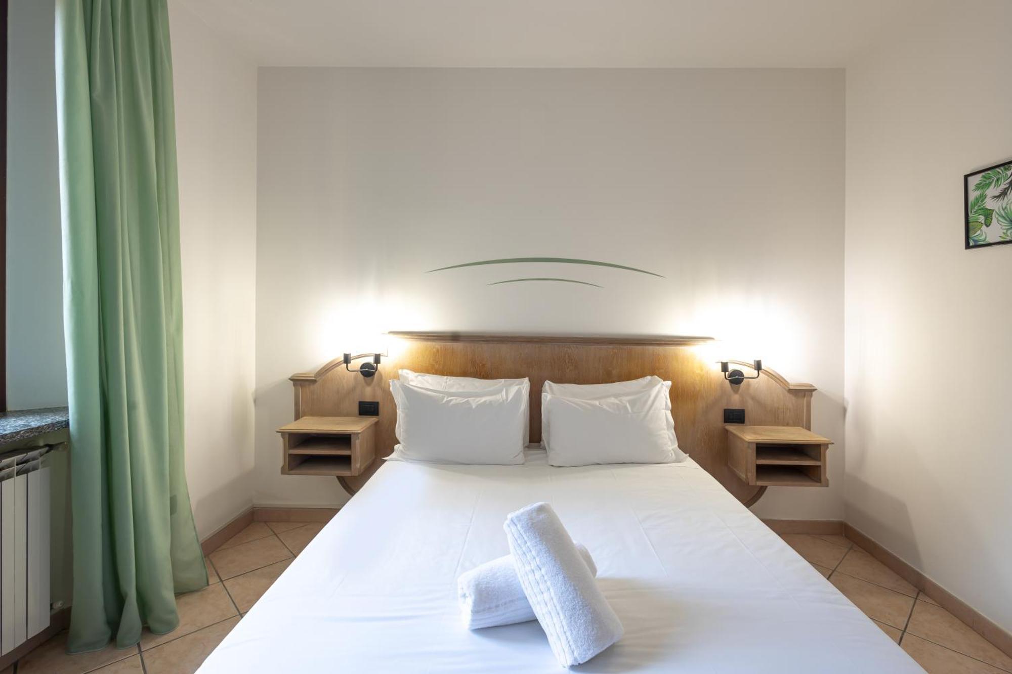 Hotel Tornielli 9 By Lvg Hotel Collection Novara Kültér fotó